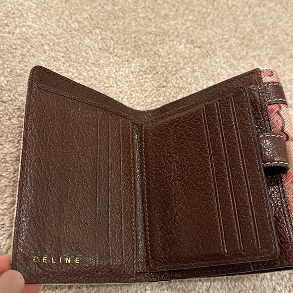Authentic Celine Wallet, Nice condition, 10 card slots, coin and bill pockets. - Picture 5 of 7